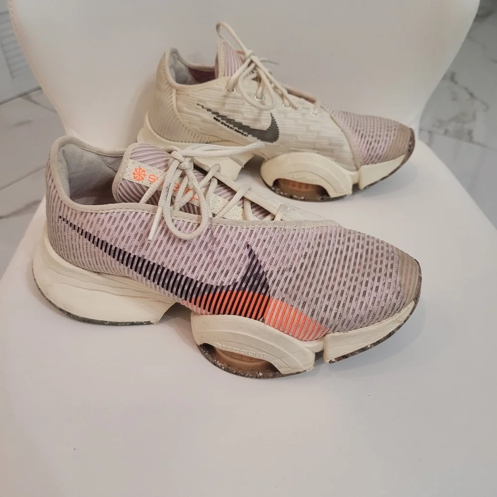 Nike Air Zoom  Women's Cream and Orange Athletic Shoes Size US7/EUR 38